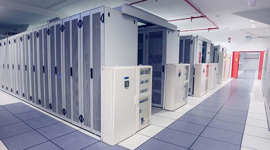 Read more about the article Standar Kelistrikan dan Pendinginan Kritis MEP Data Center